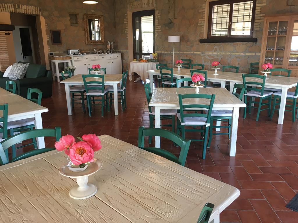 Il Casale Degli Ulivi - Agriturismo - Tenimenti Leone Lanuvio Exterior photo